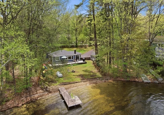 Homes for sale in Lunenburg, MA | 32 Hemlock Dr, Lunenburg, MA 01462 | MLS# 73517645