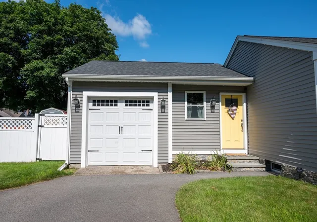 2nd image of 512 Central Avenue, Seekonk, MA 02771 | MLS# 73558154