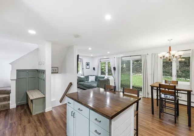 3rd image of 825 John Fitch Hwy #1, Fitchburg, MA 01420 | MLS# 73561619