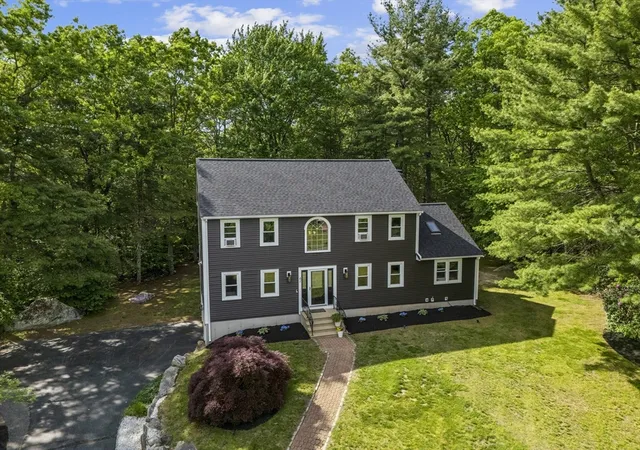 Homes for sale in Uxbridge, MA | 42 Brookside Dr, Uxbridge, MA 01569 | MLS# 73540637