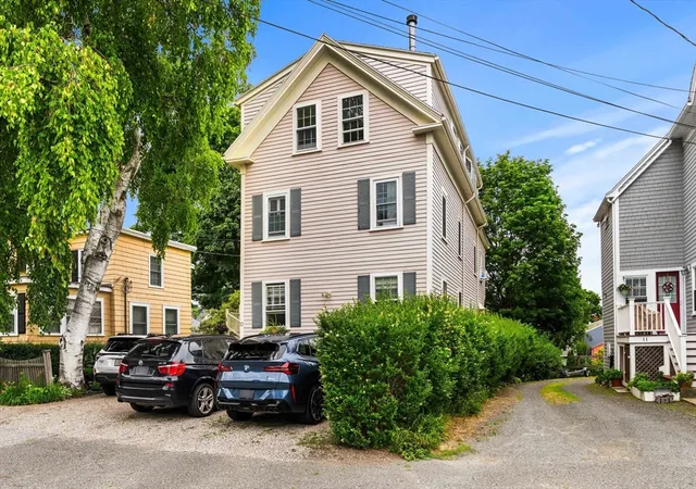 Homes for sale in Marblehead, MA | 13 Linden St #3, Marblehead, MA 01945 | MLS# 73545657