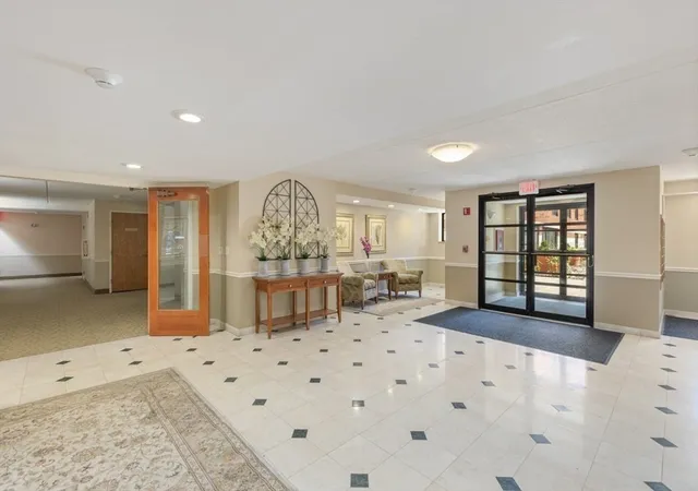 4th image of 100 Ledgewood Dr #410, Stoneham, MA 02180 | MLS# 73553957