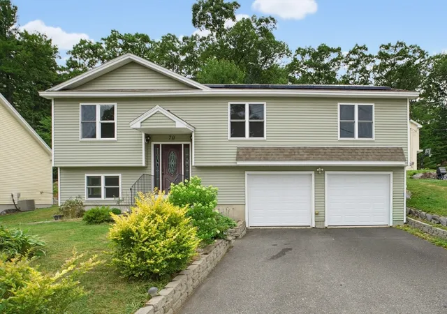 Photo 3 of Sale Pending at 70 Swan Ave, Worcester, MA 01602 | MLS# 73551415 | Listing updated on 2026-09-15