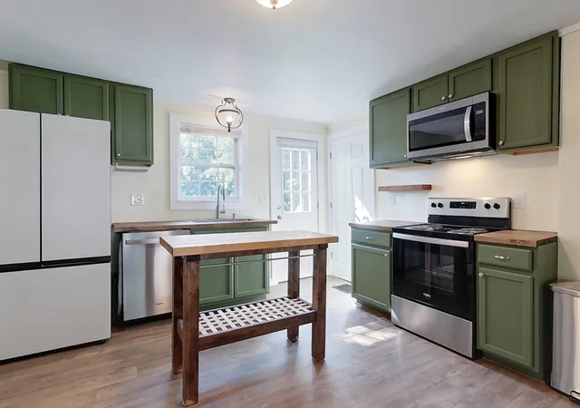 Photo 3 of Sale Pending at 50 Whiting St, Lunenburg, MA 01462 | MLS# 73568456 | Listing updated on 2026-09-16
