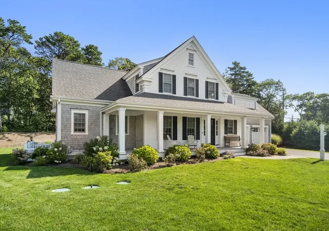 Photo 3 of Sale Pending at 3 Bascom Holw, Harwich, MA 02645 | MLS# 73428288 | Listing updated on 2025-11-05