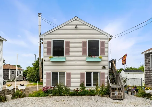 2nd image of 34 Cable Ave, Salisbury, MA 01952 | MLS# 73517746