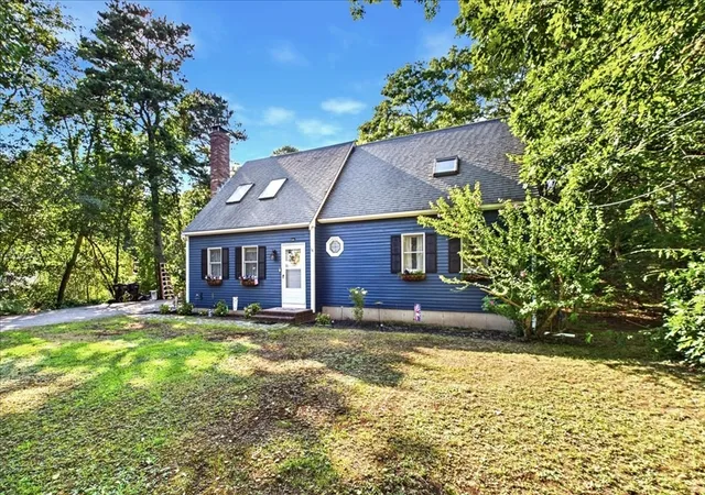 2nd image of 34 Skylark Ave, Plymouth, MA 02360 | MLS# 73563447