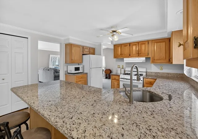 Homes for sale in Bridgewater, MA | 89 Trailwood Dr, Bridgewater, MA 02324 | MLS# 73500338