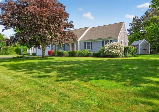 Homes for sale in Harwich, MA | 3 Crestview Dr, Harwich, MA 02645 | MLS# 73529401