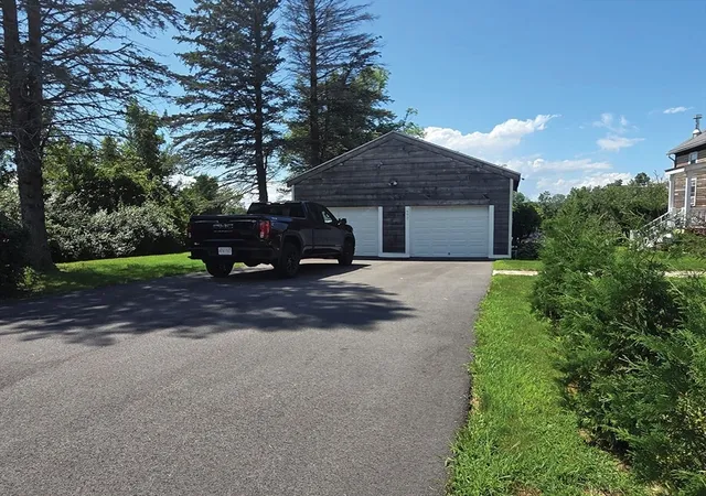 Photo 3 of Single family home for sale at 777 Ridge Rd, Hardwick, MA 01037 | MLS# 73563624 | Listing updated on 2026-09-18