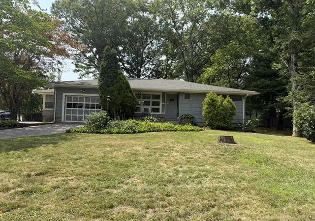 Photo 3 of Single family home for sale at 510 Thacher St, Attleboro, MA 02703 | MLS# 73556009 | Listing updated on 2026-09-12