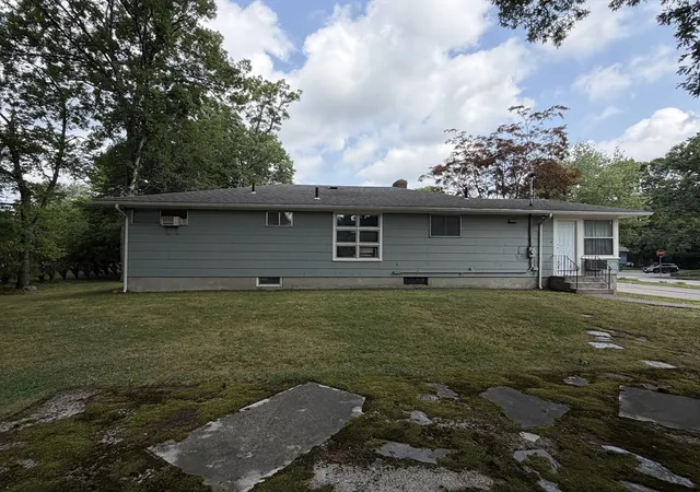 Photo 4 of Single family home for sale at 510 Thacher St, Attleboro, MA 02703 | MLS# 73556009 | Listing updated on 2026-09-12
