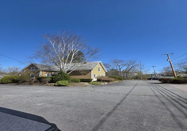 Homes for sale in East Bridgewater, MA | 625 Bedford St, East Bridgewater, MA 02333 | MLS# 73533721