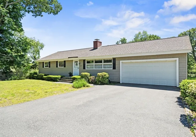 Homes for sale in Saugus, MA | 111 Hamilton St, Saugus, MA 01906 | MLS# 73533827