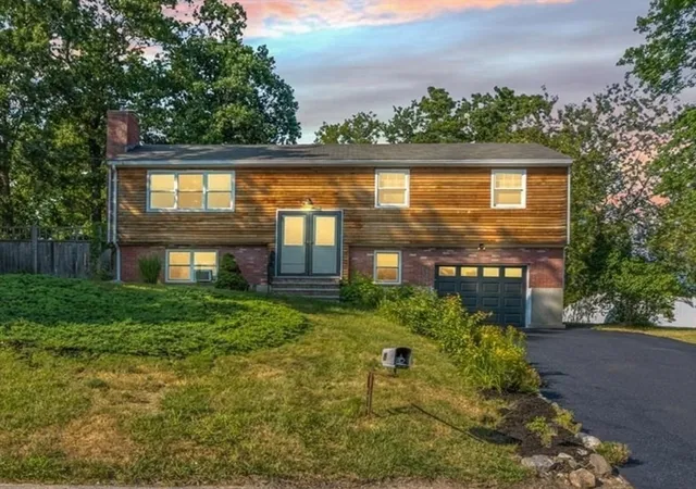 1st image of 49 Longfellow Dr, Newburyport, MA 01950 | MLS# 73556137