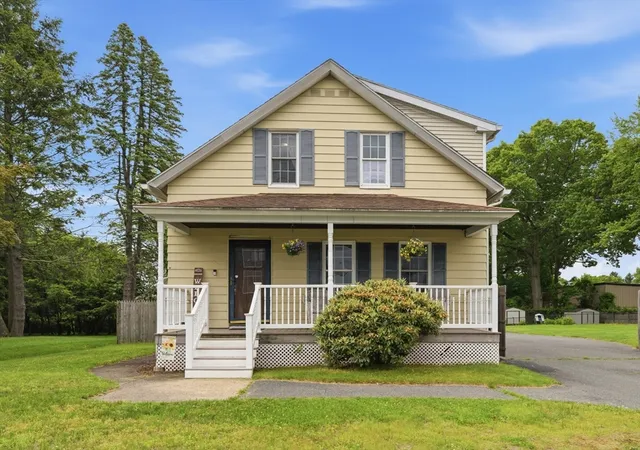Homes for sale in Springfield, MA | 41 Verge Street, Springfield, MA 01129 | MLS# 73529647