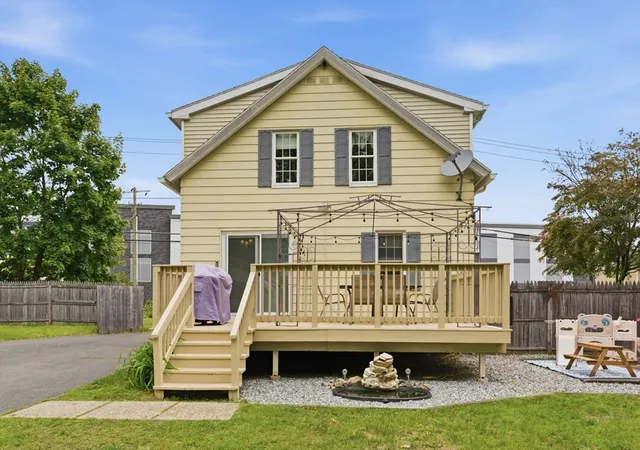 Homes for sale in Springfield, MA | 41 Verge Street, Springfield, MA 01129 | MLS# 73529647