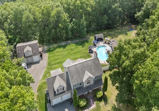 Photo 3 of Single family home for sale at 10 Blye Rd, Haverhill, MA 01832 | MLS# 73538894 | Listing updated on 2026-08-25
