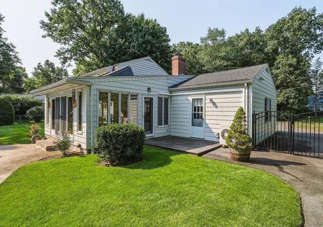 Photo 3 of Sale Pending at 71 Cedar Rd, Longmeadow, MA 01106 | MLS# 73564409 | Listing updated on 2026-09-08