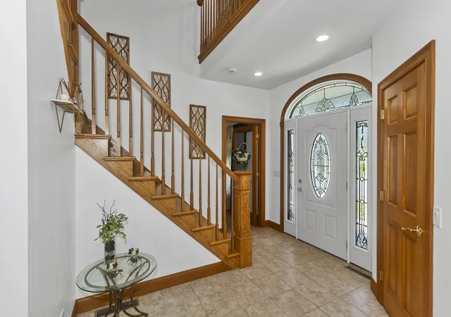 2nd image of 27 Landing Dr, Chicopee, MA 01020 | MLS# 73564367