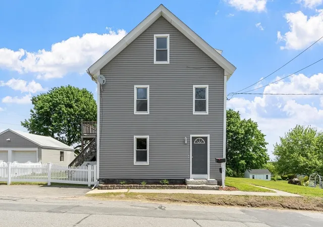 Homes for sale in Fitchburg, MA | 183 Albee St, Fitchburg, MA 01420 | MLS# 73521402