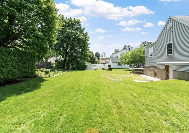 Homes for sale in Fitchburg, MA | 183 Albee St, Fitchburg, MA 01420 | MLS# 73521402