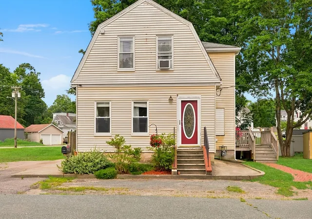 1st image of 10 Sumner Ave, Middleboro, MA 02346 | MLS# 73562674
