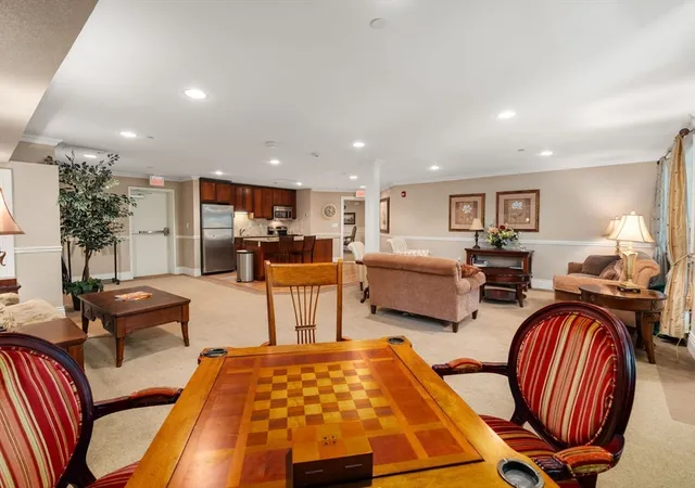 2nd image of 12 Russell Rd, Wellesley, MA 02482