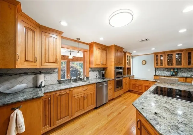 Photo 3 of Single family home for sale at 131 Pine Grove Ave, Bellingham, MA 02019 | MLS# 73568157 | Listing updated on 2026-09-18