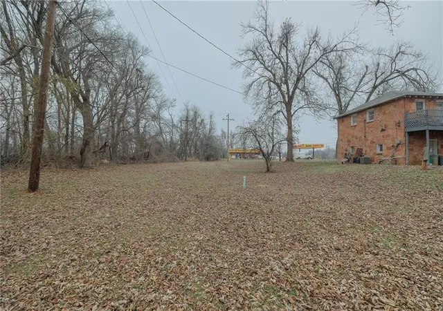 4th image of 1315 S Division St, Guthrie, OK 73044 | MLS# 1042568