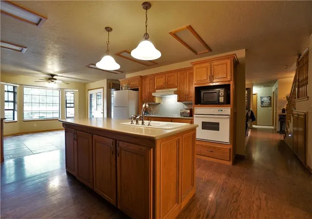 5th image of 1207 N Illinois St, Weatherford, OK 73096 | MLS# 1043426