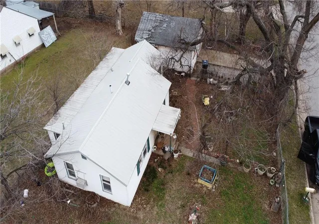 Photo 3 of Sale Pending at 2141 Sw 35th St, Oklahoma City, OK 73119 | MLS# 1047723 | Listing updated on 2024-05-09