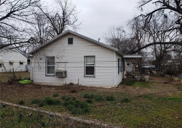 Photo 3 of Sale Pending at 2141 Sw 35Th St, Oklahoma City, OK 73119 | MLS# 1047723 | Listing updated on 2024-05-09