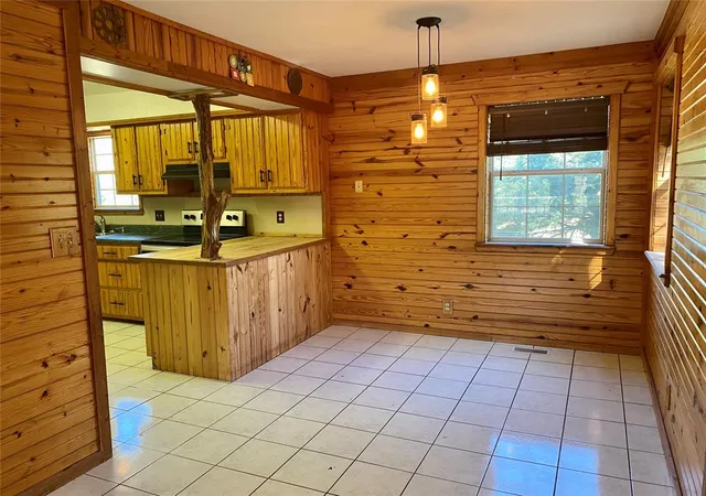5th image of 3927 Rocky Ridge Rd, Ponca, OK 74640 | MLS# 1083038