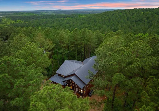 Photo 3 of Single family home for sale at 143 Gnarly Maple Trl, Broken Bow, OK 74728 | MLS# 1085323 | Listing updated on 2026-08-19