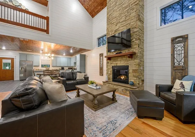 Photo 4 of Single family home for sale at 143 Gnarly Maple Trl, Broken Bow, OK 74728 | MLS# 1085323 | Listing updated on 2026-08-19