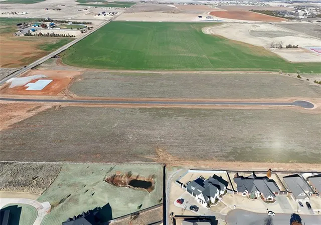 4th image of 24113 E Harvest View Dr, Weatherford, OK 73096 | MLS# 1094148