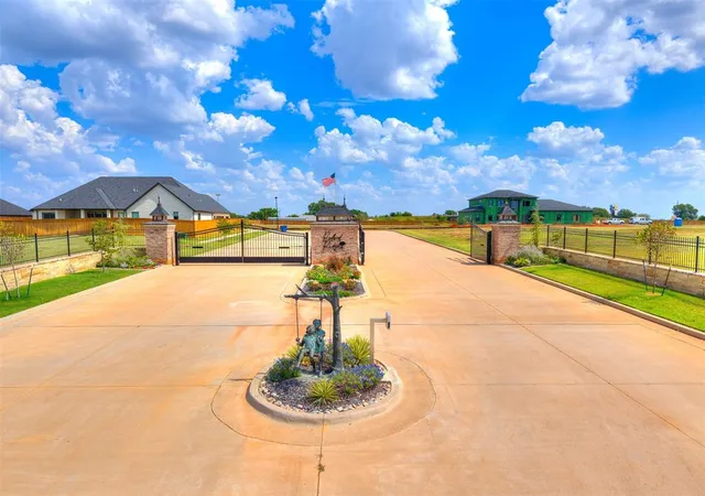 1st image of 3503 Redbud Dr, Chickasha, OK 73018 | MLS# 1094738
