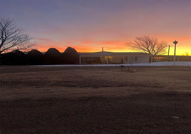 2nd image of 212 S Lorenz St, Hooker, OK 73945 | MLS# 1095579