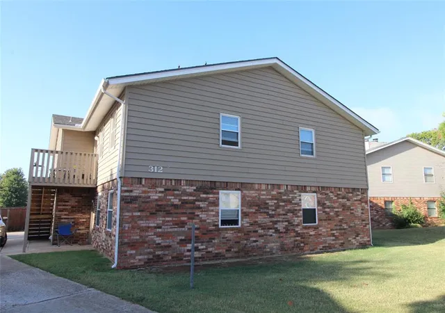 2nd image of 312 Chalmette St, Norman, OK 73071 | MLS# 1098224