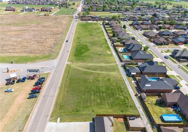 3rd image of 3001 N Lyle Rd, Weatherford, OK 73096 | MLS# 1108876
