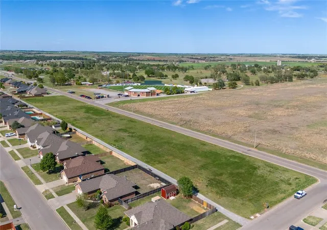 5th image of 3001 N Lyle Rd, Weatherford, OK 73096 | MLS# 1108876