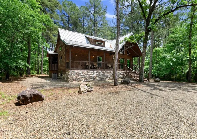 2nd image of 152 Ita Hina Trl, Broken Bow, OK 74728 | MLS# 1109485