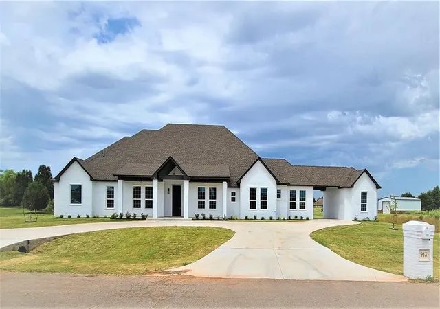 1st image of 913 N Centennial Way, Mustang, OK 73064 | MLS# 1123947