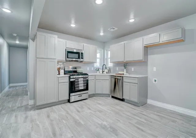 Photo 3 of Single family home for sale at 1500 SW 79th Terrace, Oklahoma City, OK 73159 | MLS# 1124641 | Listing updated on 2026-09-21