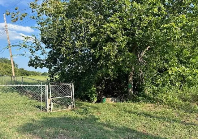 Photo 4 of Land for sale at Nw 117Th St #25-27, Oklahoma City, OK 73114 | MLS# 1129870 | Listing updated on 2026-04-03