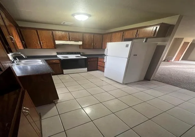 Photo 3 of Single family home for sale at 609 Nw 109Th St, Oklahoma City, OK 73114 | MLS# 1133995 | Listing updated on 2026-06-01