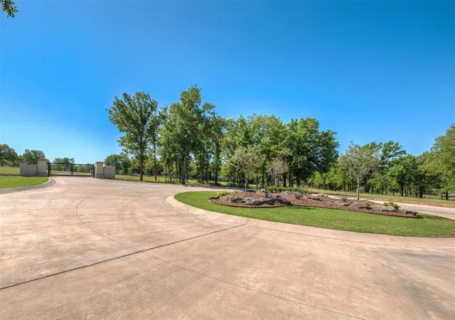 Land for sale at 9532 Crk View Rd, Guthrie, OK 73044 | MLS# 1135574 | Listing updated on 2024-09-17