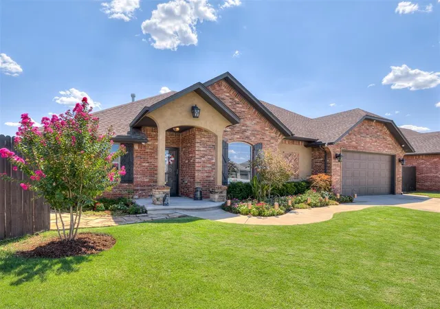 Photo 3 of Single family home for sale at 534 W Chickasaw Court Wy, Mustang, OK 73064 | MLS# 1135599 | Listing updated on 2026-08-28