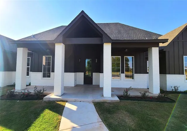 4th image of 1308 W Harvard Way, Mustang, OK 73064 | MLS# 1139408